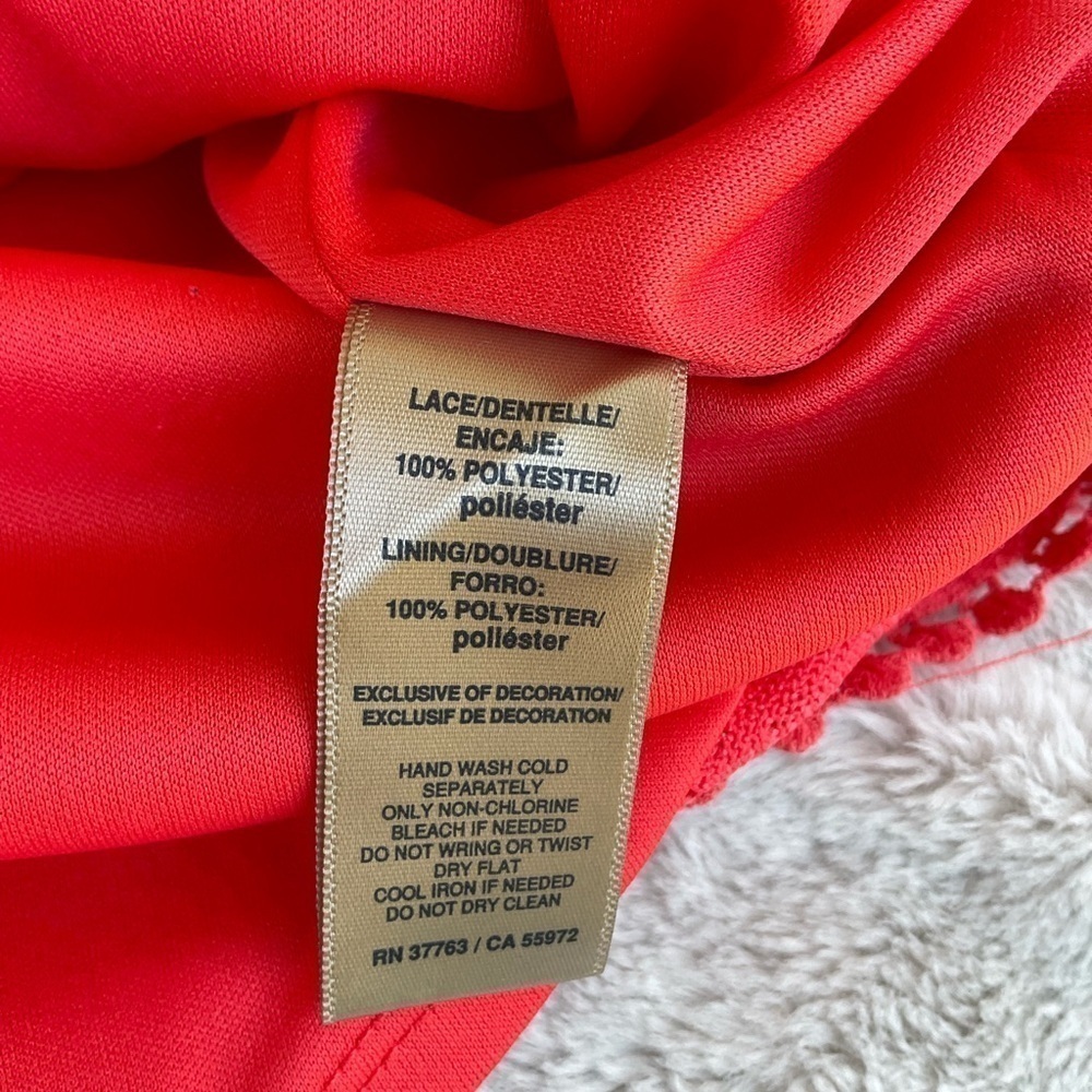 Rafaella top. Sleeveless tunic Size XL. Coral. Crocheted overlay. - Picture 8 of 8